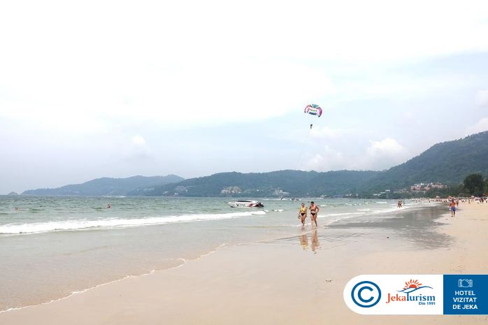 Poze Four Points By Sheraton Phuket Patong Beach Resort 20