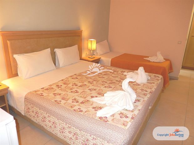 Poze Glyfada Beach 7