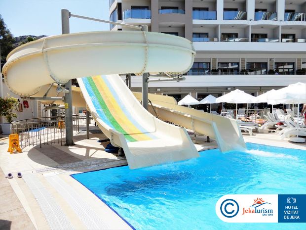 Poze Golden Rock Beach 7