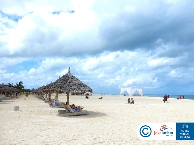 Poze Gold Zanzibar Beach House & Spa 19