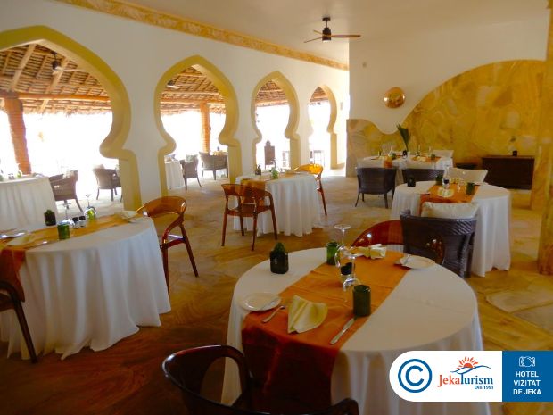 Poze Gold Zanzibar Beach House & Spa 9