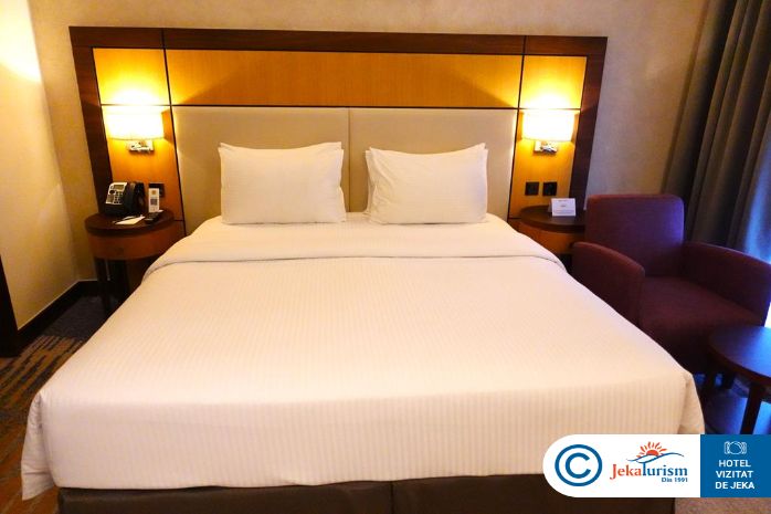 Poze Golden Tulip Media Emiratele Arabe