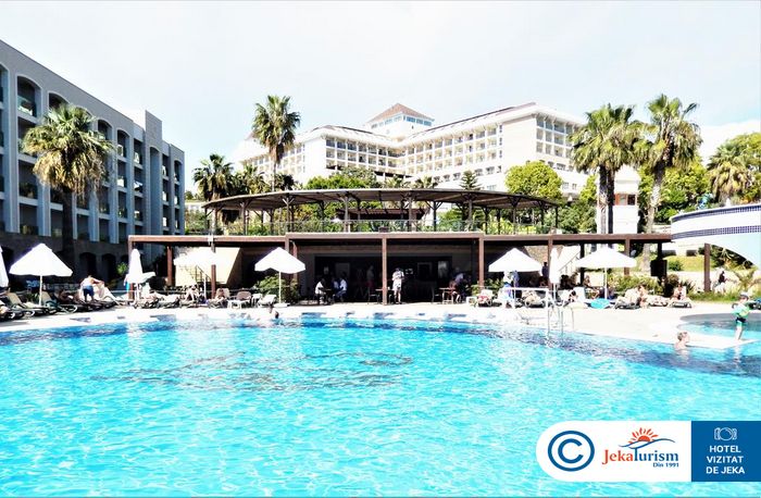 Poze Horus Paradise Side