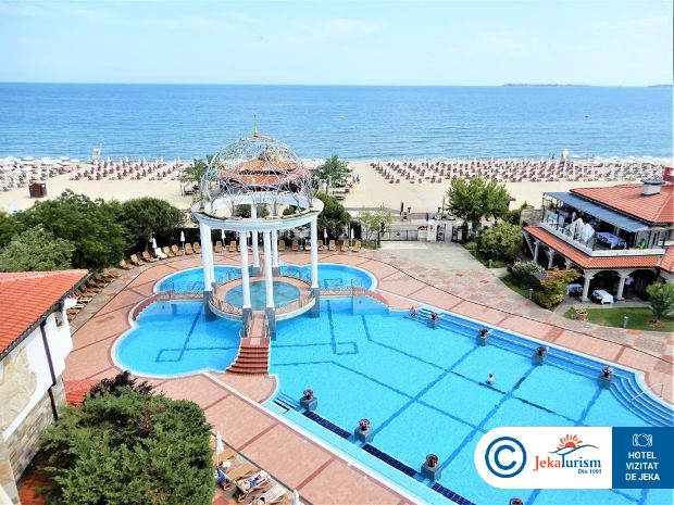 Poze Helena Sands 11