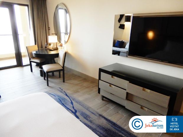 Poze Hotel Amwaj Rotana Jumeirah Beach Dubai