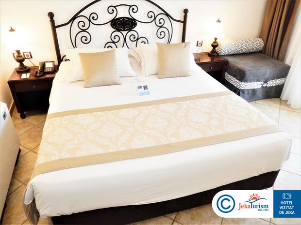 Poze Hotel Acrotel Athena Pallas Sithonia Grecia