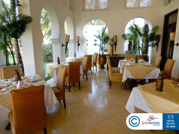 Poze Hotel Baraza Resort