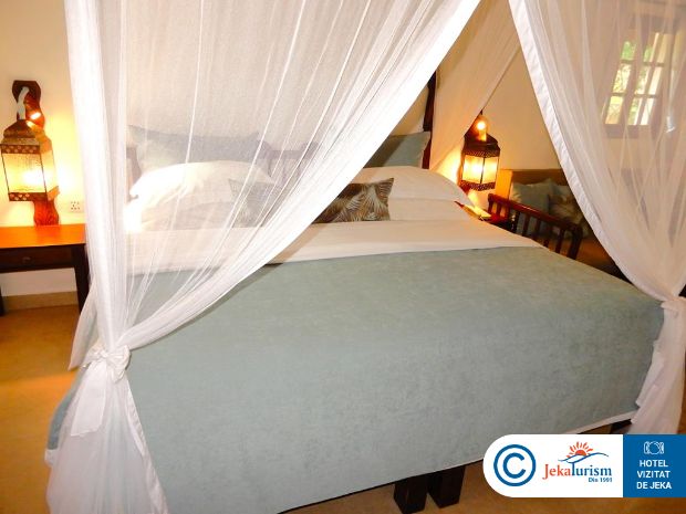 Poze Hotel Breezes Beach Club And Spa