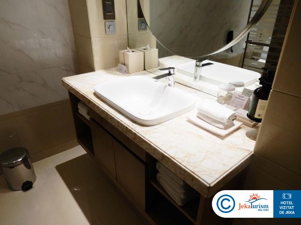 Poze Hotel Crowne Plaza Dubai Marina Dubai Emiratele Arabe