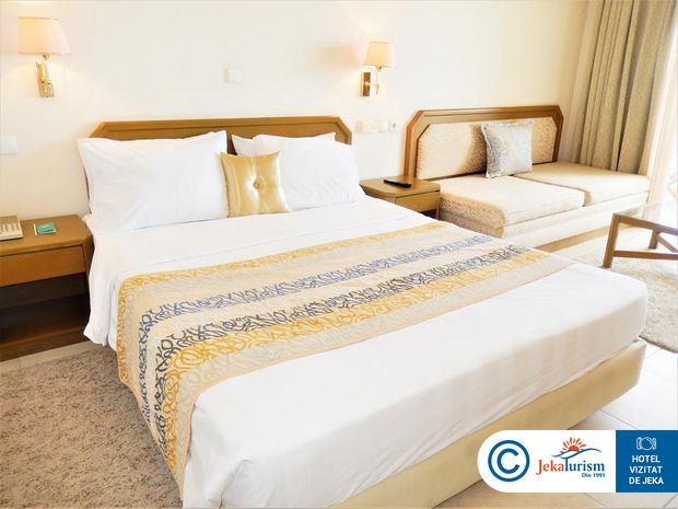 Poze Hotel Iberostar Waves Creta Panorama & Mare