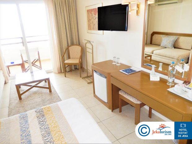 Poze Hotel Iberostar Waves Creta Panorama & Mare Creta