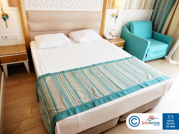 Poze Hotel Karmir Resort And Spa