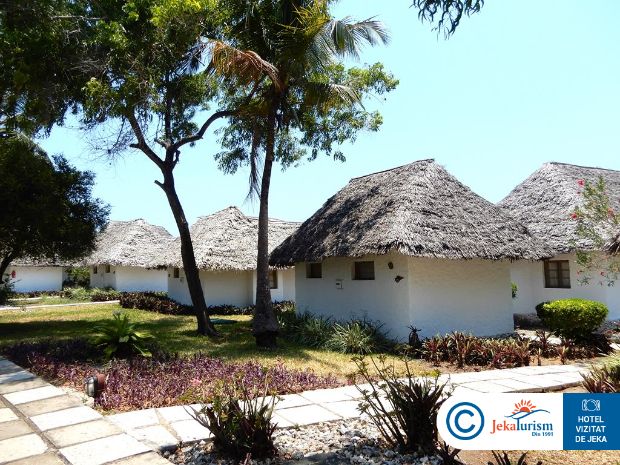 Poze Hotel Karafuu Beach Resort Pingwe Zanzibar