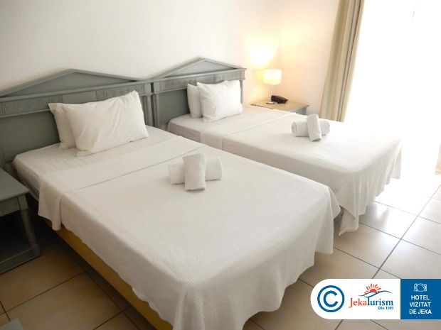 Poze Hotel Sandy Beach Resort