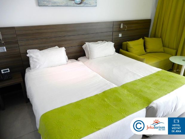 Poze Hotel Limanaki Beach Hotel & Suites