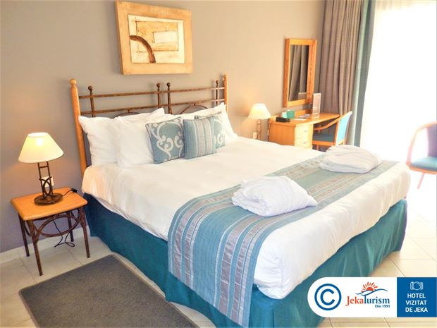 Poze Hotel Verdi St George's Bay Marina