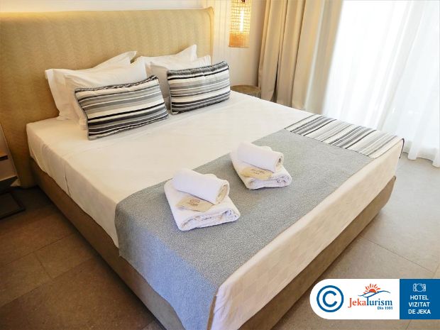 Poze Hotel Mirablue Luxury Residences