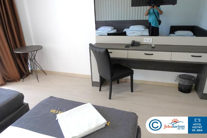 Poze Hotel Prestige Hotel And Aquapark Nisipurile De Aur