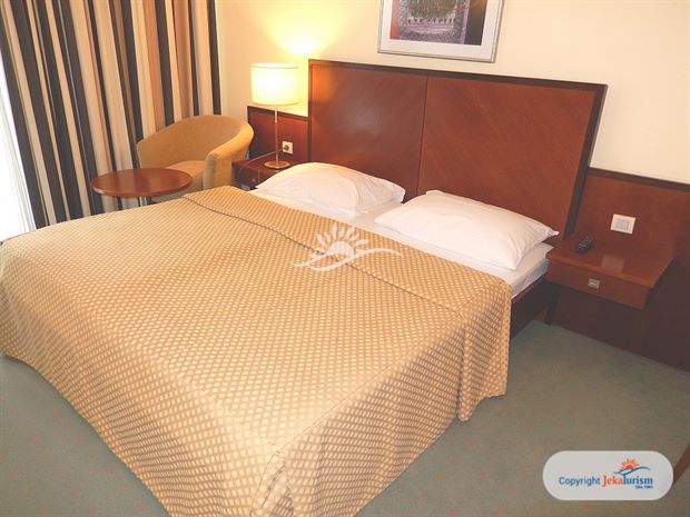 Poze Hotel Rivijera Petrovac Muntenegru