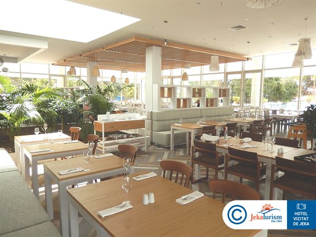 Poze Hotel Amadria Park Beach Jure Dalmatia De Nord Croatia