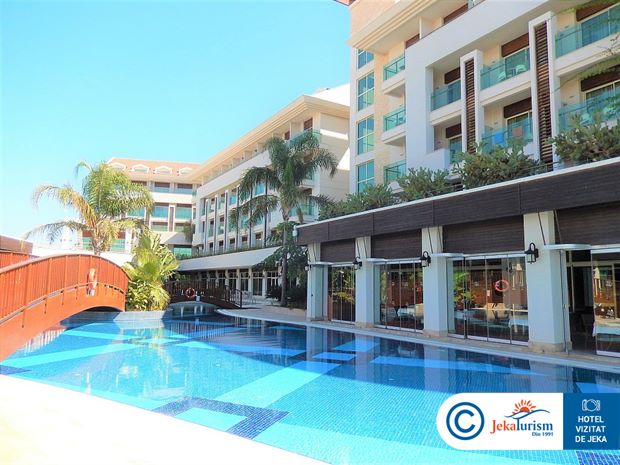 Poze Hotel Sunis Evren Beach Resort And Spa Side