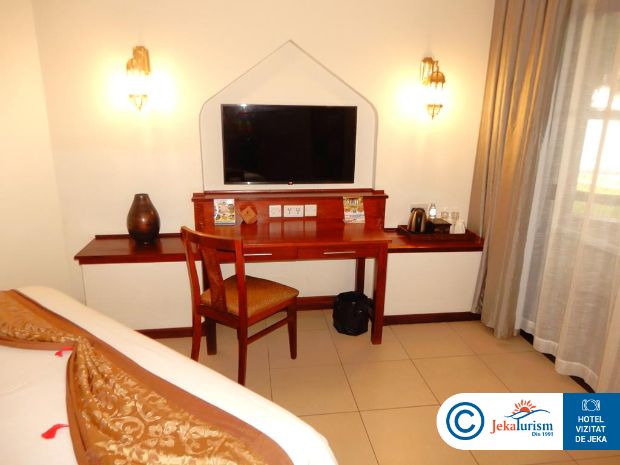 Poze Hotel Sea Cliff Resort And Spa Mangapwani Zanzibar