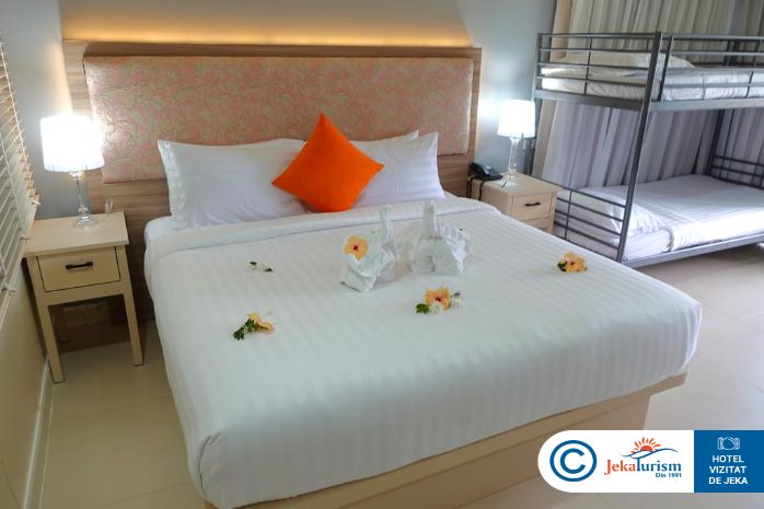 Poze Hotel The Briza Beach Resort