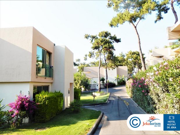 Poze Hotel Vogue Supreme