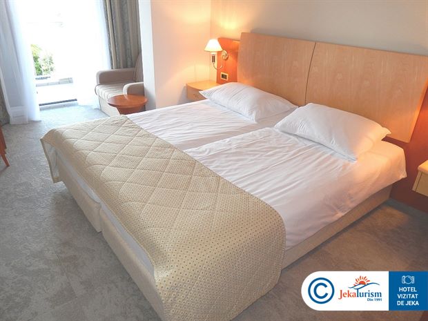 Poze Hotel Sunny Baska Residence By Valamar