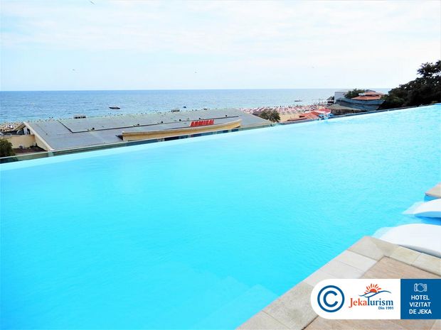 Poze International Casino And Tower Suites 13