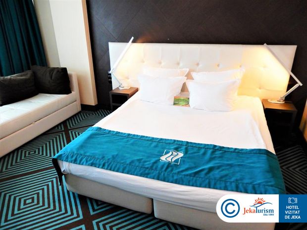 Poze International Casino And Tower Suites 8