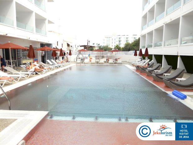 Poze Kokkinos Boutique 8