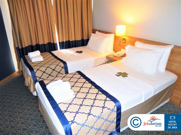 Poze La Blanche Island 6