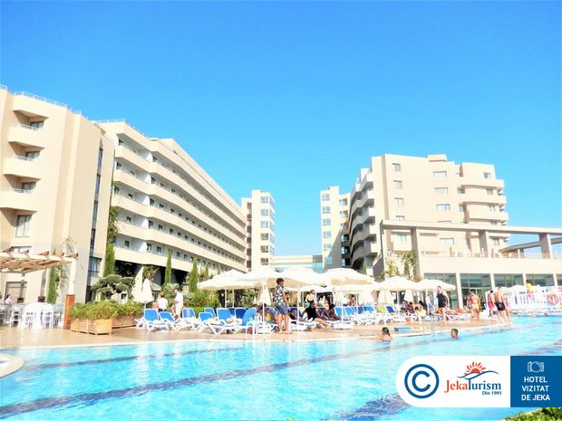 Poze La Blanche Island 8