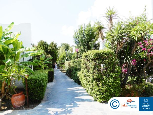 Poze Lindian Village 11