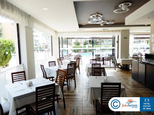 Poze Lion Sunny Beach 9