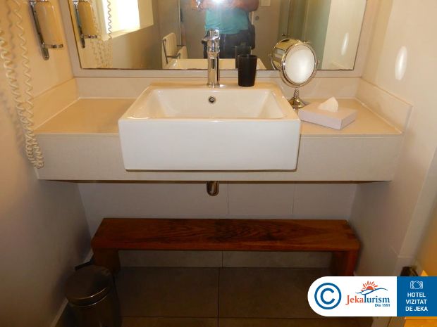 Poze Lagoon Attitude 8