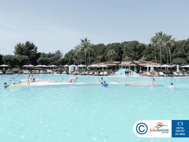 Poze Lara Barut Collection 7