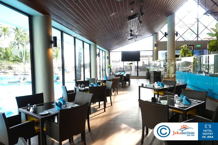 Poze Le Meridien Phuket Beach Resort 8