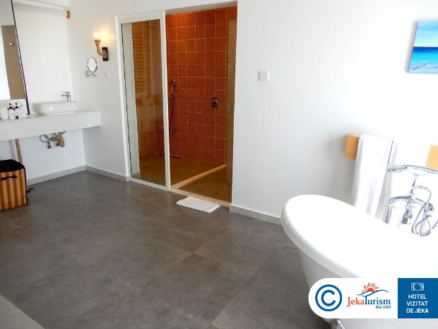 Poze Le Mersenne Beach Resort 9