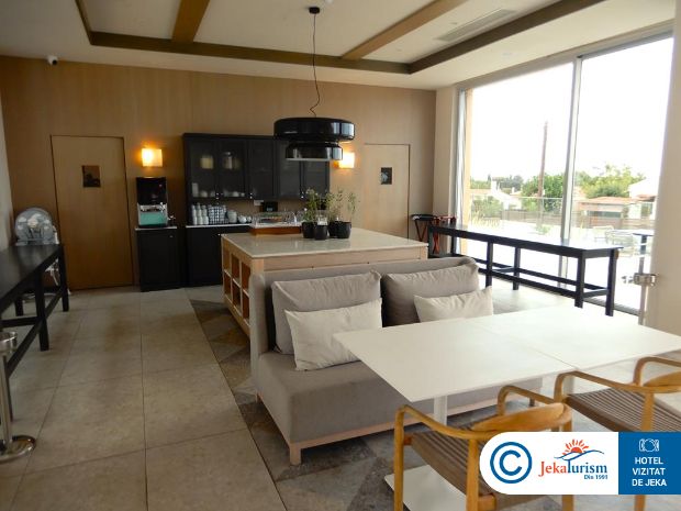 Poze Lena Mare Boutique 17