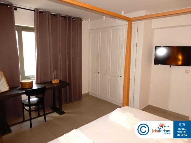 Poze Lena Mare Boutique 7