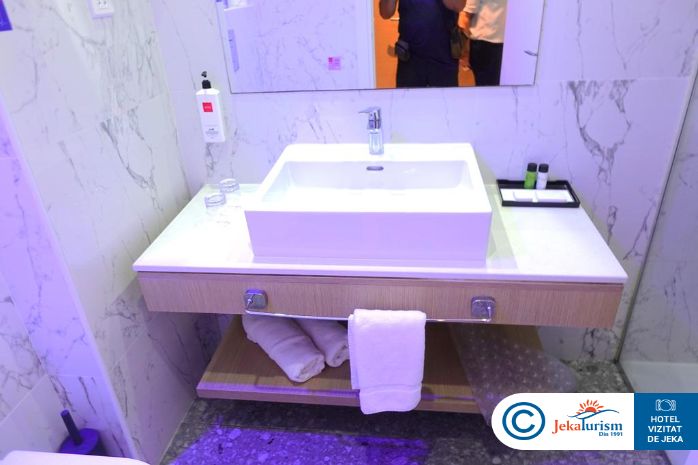 Poze Leonardo Crystal Cove Hotel & Spa 8