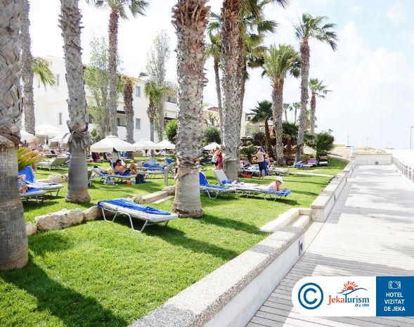 Poze Louis Althea Beach 12