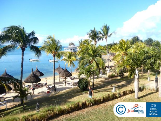 Poze Lux Grand Gaube Resort & Villas 17