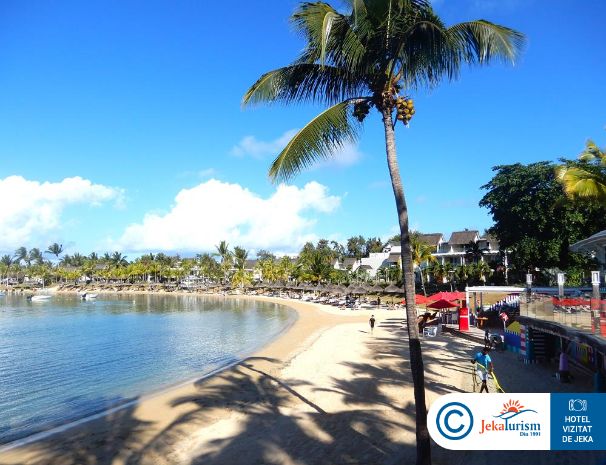 Poze Lux Grand Gaube Resort & Villas 20