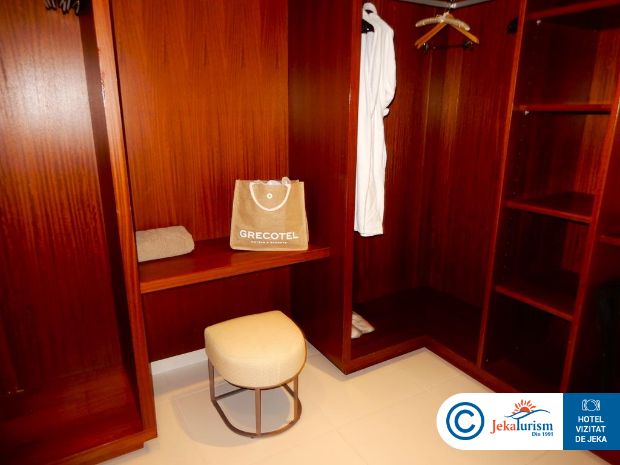 Poze Lux Me Grecotel White Palace 12