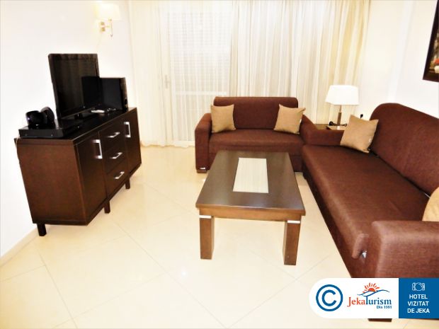 Poze Macaris Suites & Spa 10