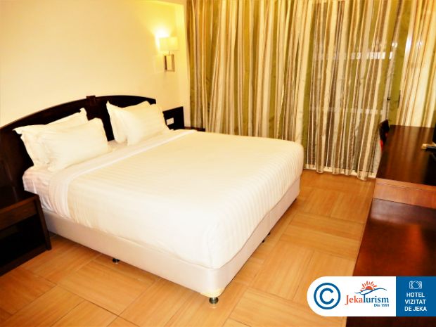 Poze Macaris Suites & Spa 8