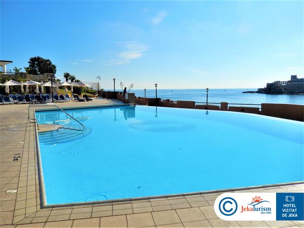 Poze Verdi St George's Bay Marina 7